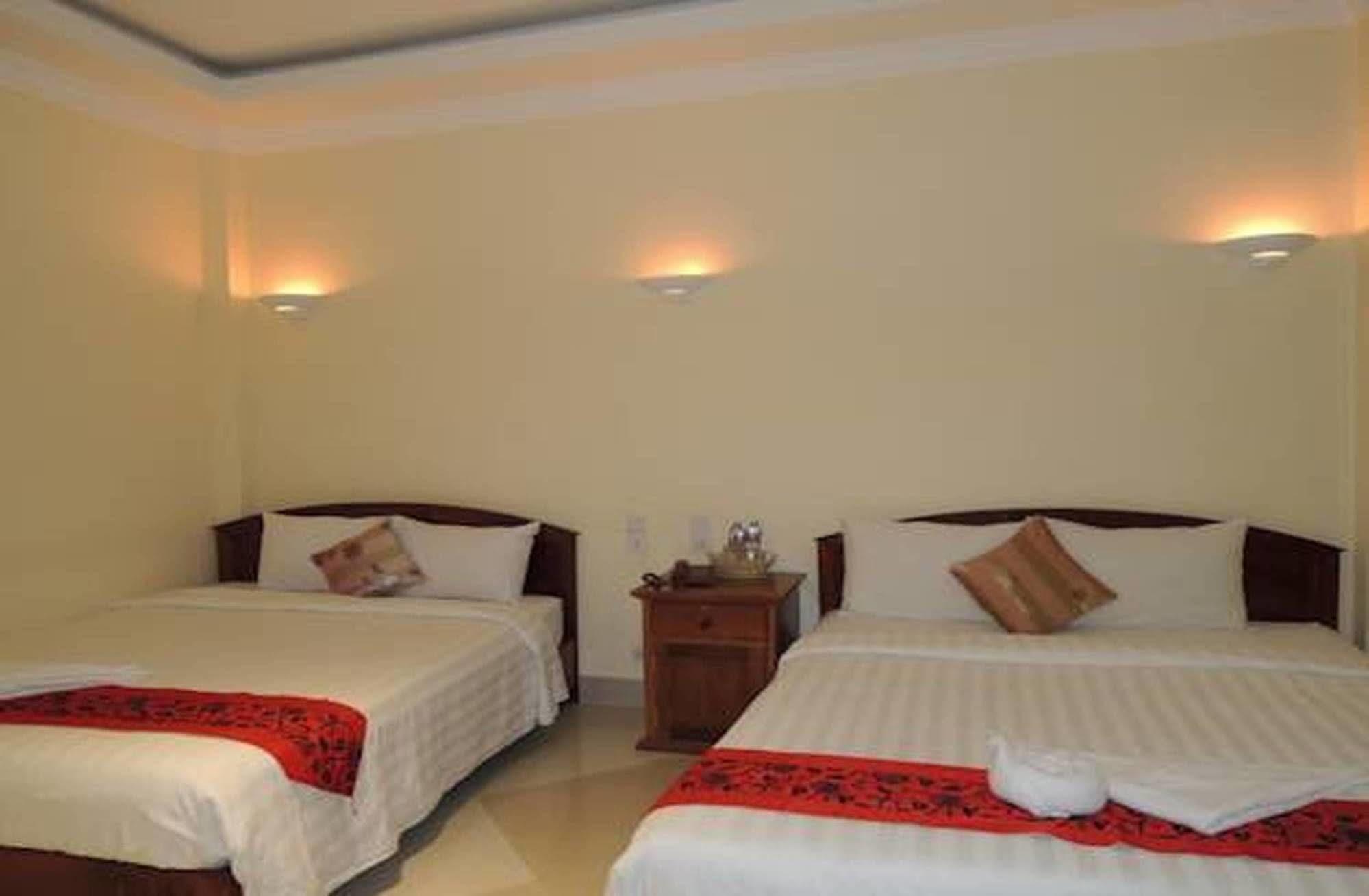 Lux Star Town Hotel Phnompen Kültér fotó